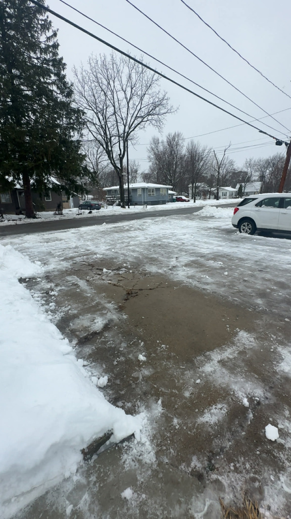 Snow removal for driveways and parking lots